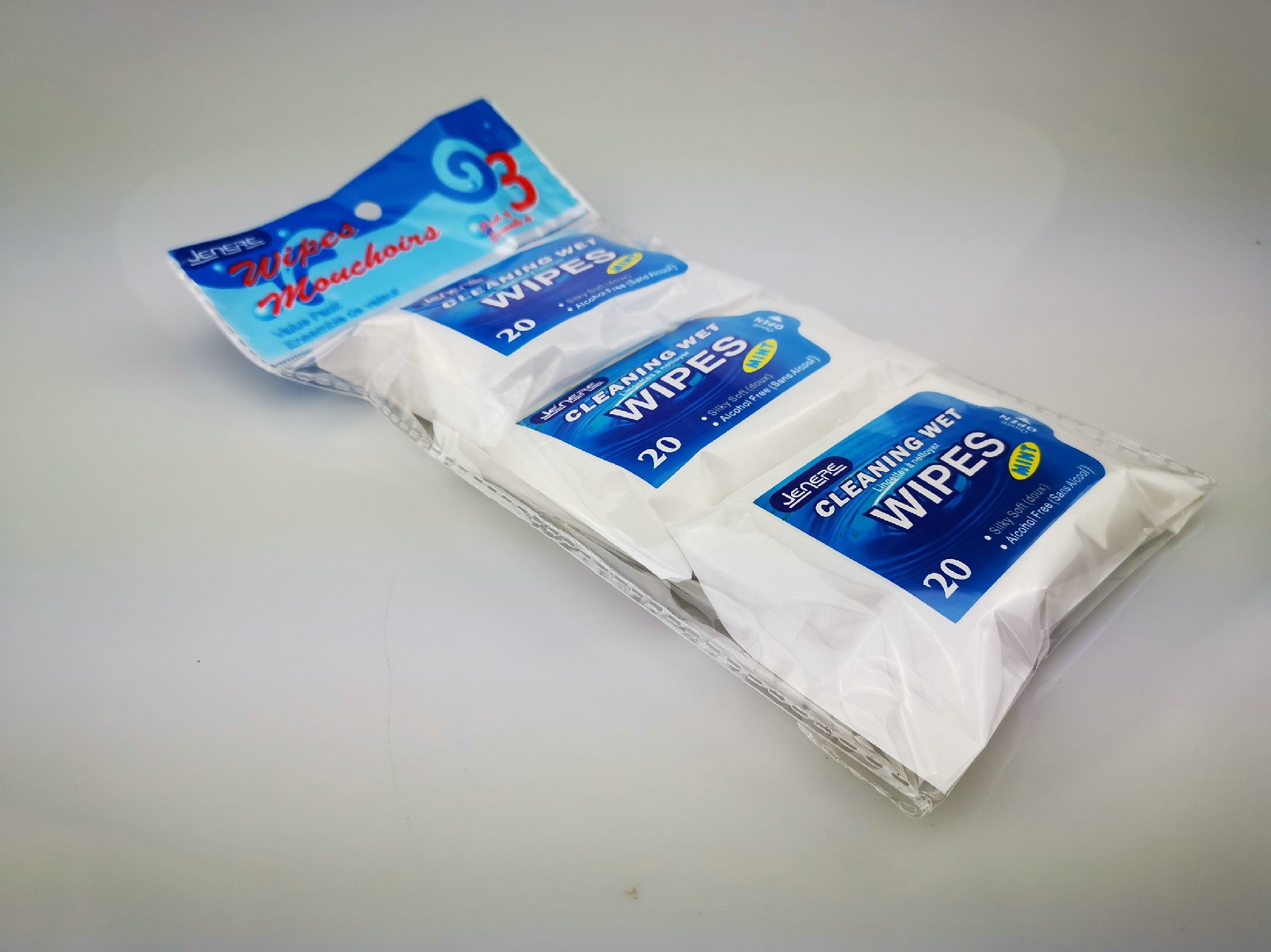 Cleaning wipes