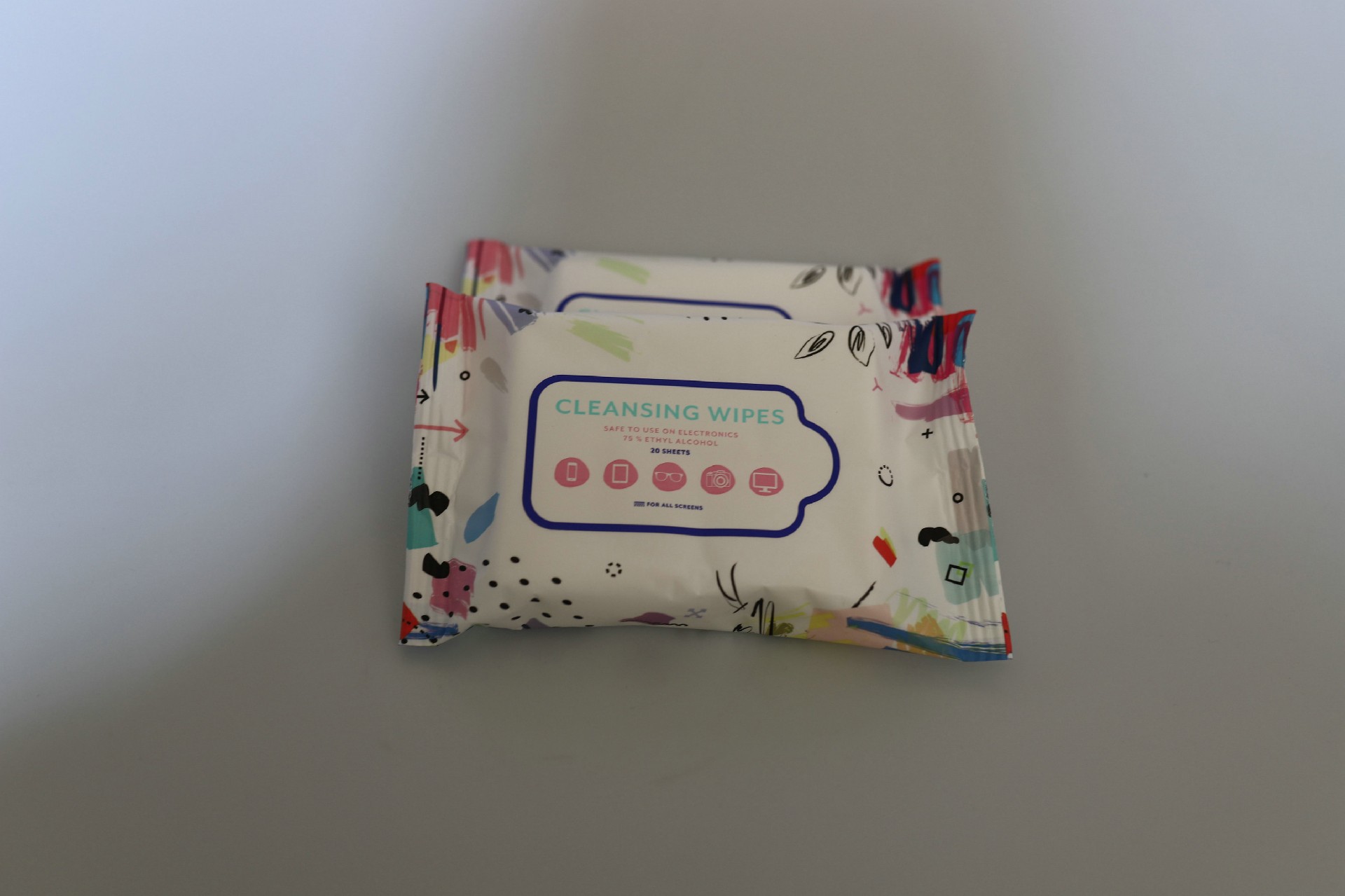 Cleaning wipes