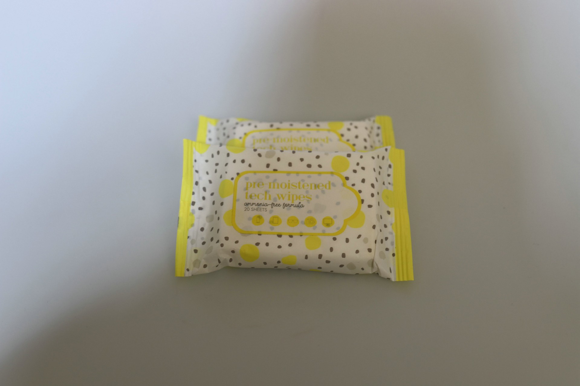 Cleaning wipes