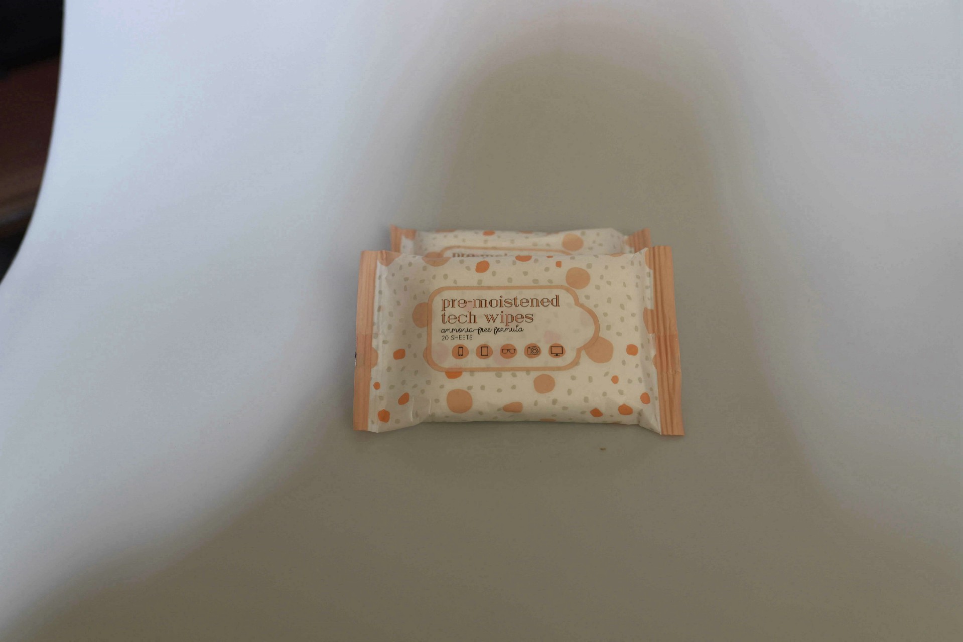 Cleaning wipes